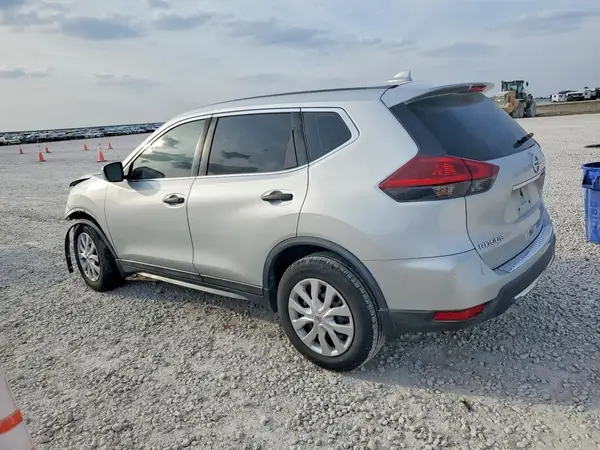5N1AT2MT0JC829450 2018 NISSAN ROGUE - Image 2