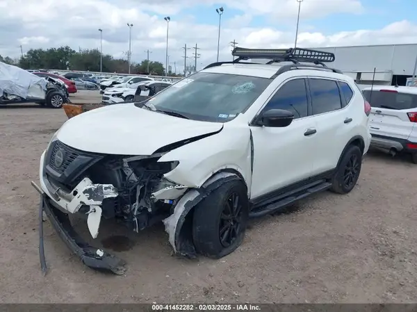 5N1AT2MT0JC834843 2018 NISSAN ROGUE - Image 2