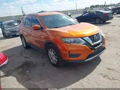 5N1AT2MT0JC839475 2018 NISSAN ROGUE