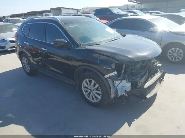 5N1AT2MT0JC839685 2018 NISSAN ROGUE - Image 1