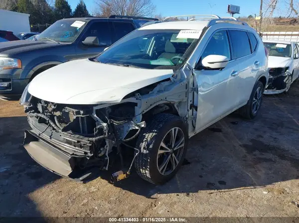 5N1AT2MT0KC704319 2019 NISSAN ROGUE - Image 2