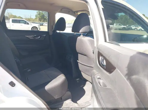 5N1AT2MT0KC707379 2019 NISSAN ROGUE - Image 8
