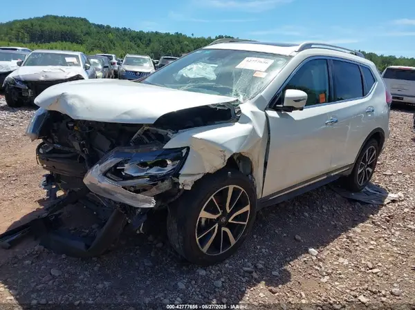 5N1AT2MT0KC718415 2019 NISSAN ROGUE - Image 2