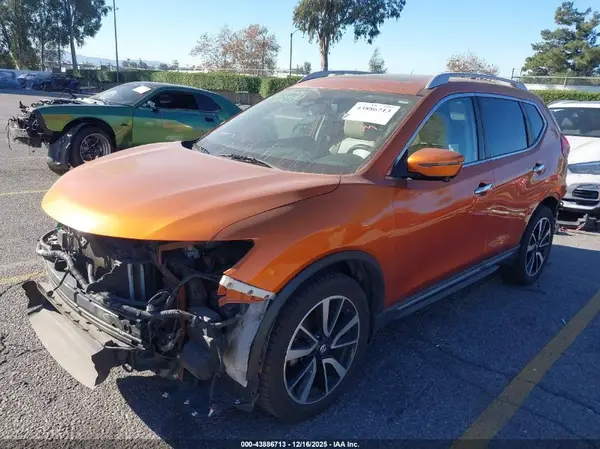 5N1AT2MT0KC721816 2019 NISSAN ROGUE - Image 2