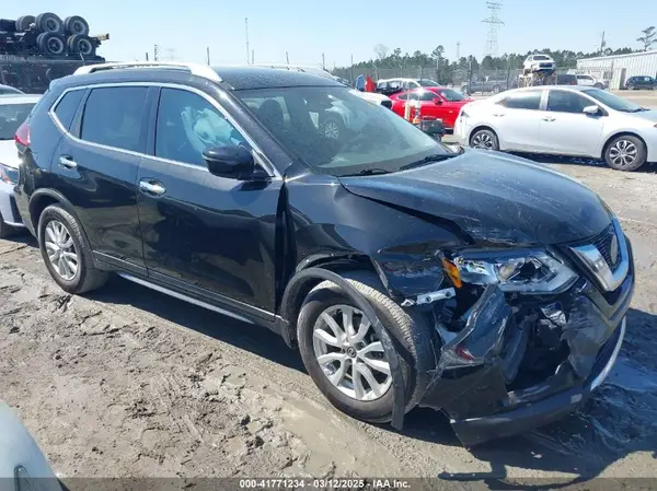 5N1AT2MT0KC724666 2019 NISSAN ROGUE - Image 1