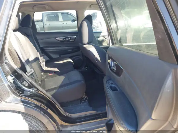 5N1AT2MT0KC727700 2019 NISSAN ROGUE - Image 8