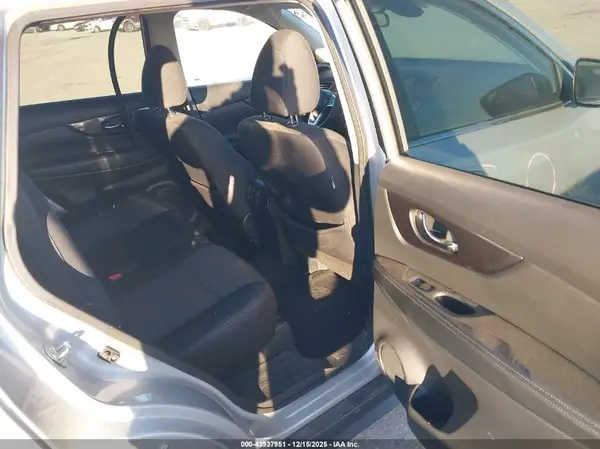 5N1AT2MT0KC728149 2019 NISSAN ROGUE - Image 8