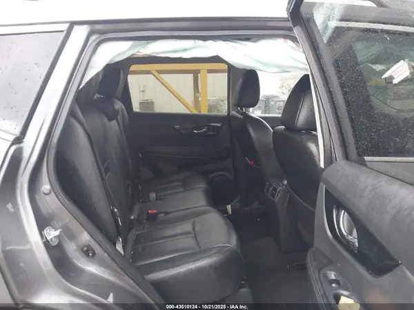 5N1AT2MT0KC752077 2019 NISSAN ROGUE - Image 8