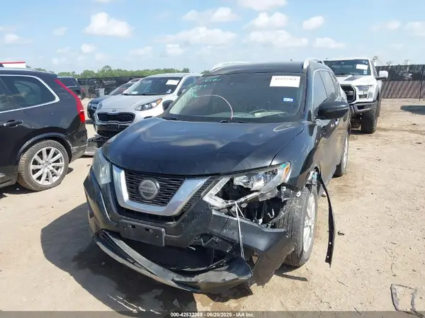 5N1AT2MT0KC754539 2019 NISSAN ROGUE - Image 2
