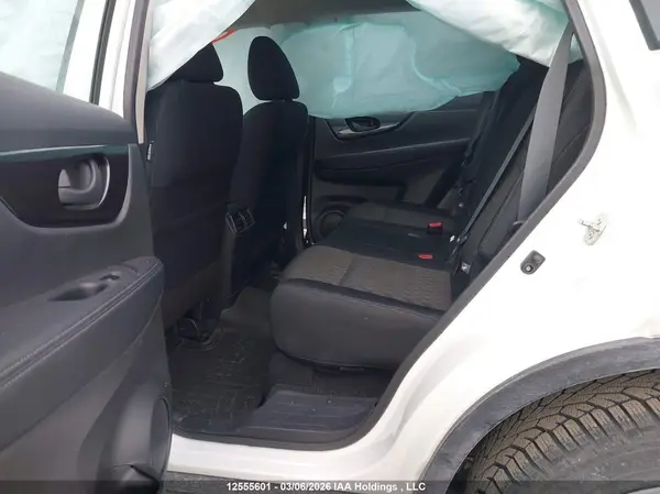 5N1AT2MT0KC763175 2019 NISSAN ROGUE - Image 8