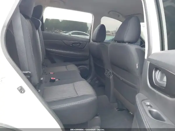 5N1AT2MT0KC769140 2019 NISSAN ROGUE - Image 8