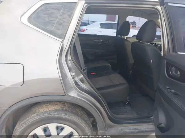 5N1AT2MT0KC770885 2019 NISSAN ROGUE - Image 8