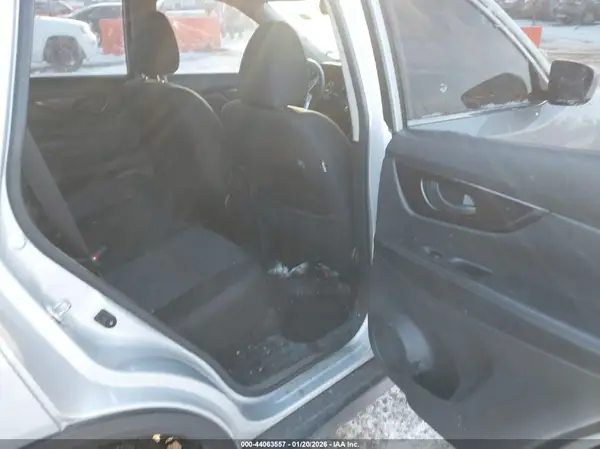 5N1AT2MT0KC784785 2019 NISSAN ROGUE - Image 8