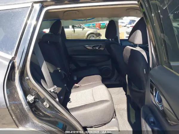 5N1AT2MT0KC799416 2019 NISSAN ROGUE - Image 8