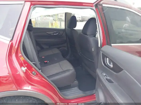 5N1AT2MT0KC802668 2019 NISSAN ROGUE - Image 8