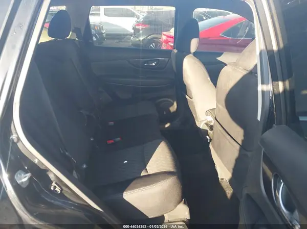 5N1AT2MT0KC823018 2019 NISSAN ROGUE - Image 8
