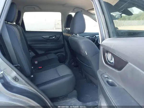 5N1AT2MT0KC826145 2019 NISSAN ROGUE - Image 8