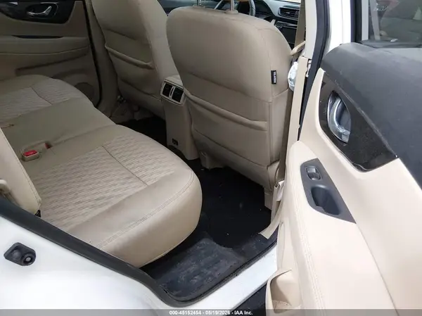 5N1AT2MT0KC840479 2019 NISSAN ROGUE - Image 8