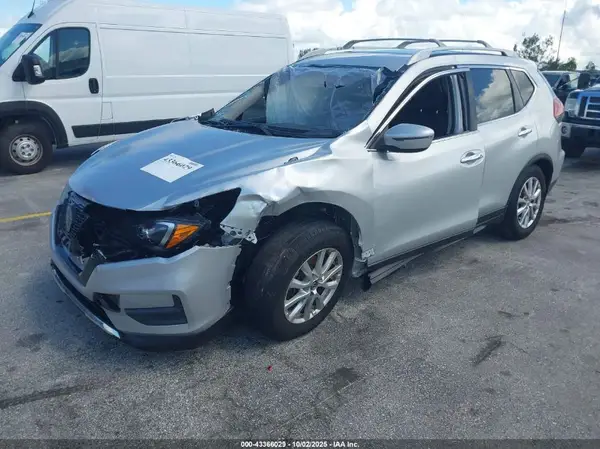 5N1AT2MT0KC844791 2019 NISSAN ROGUE - Image 2