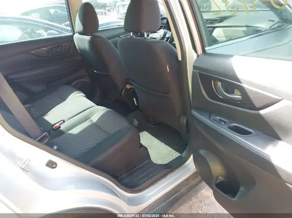 5N1AT2MT0LC753084 2020 NISSAN ROGUE - Image 8