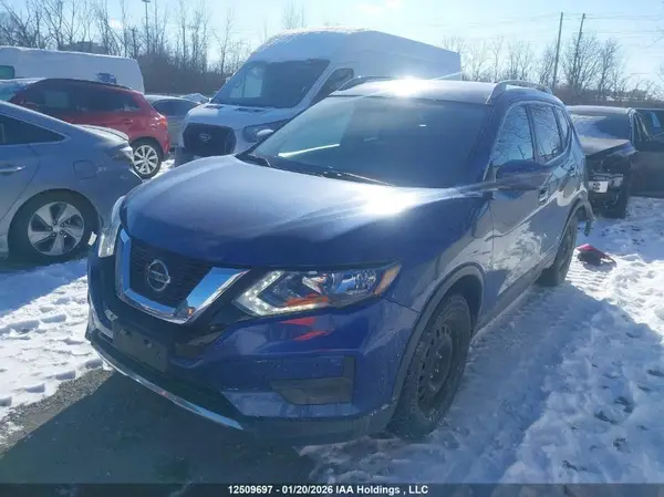 5N1AT2MT0LC759001 2020 NISSAN ROGUE - Image 2
