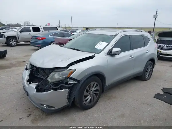 5N1AT2MT1GC733058 2016 NISSAN ROGUE - Image 2