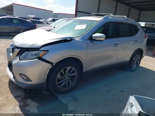 5N1AT2MT1GC746456 2016 NISSAN ROGUE - Image 2
