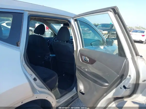 5N1AT2MT1GC784494 2016 NISSAN ROGUE - Image 8