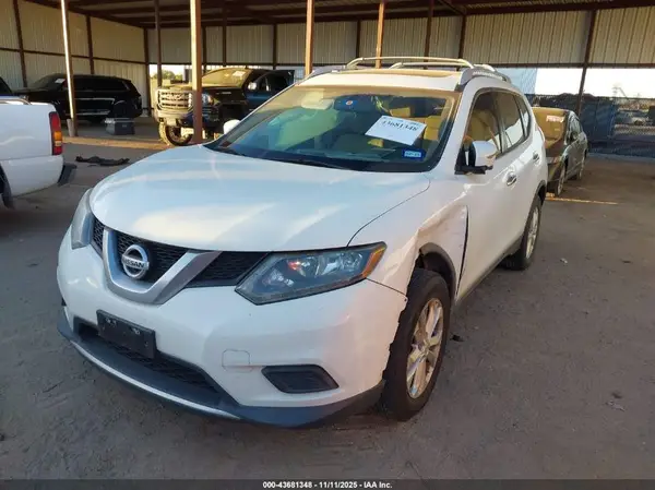5N1AT2MT1GC794765 2016 NISSAN ROGUE - Image 2