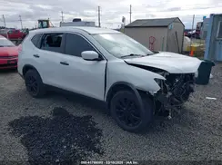 5N1AT2MT1GC809801 2016 NISSAN ROGUE