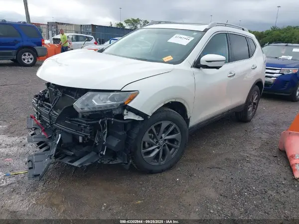 5N1AT2MT1GC858416 2016 NISSAN ROGUE - Image 2