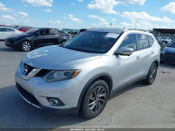 5N1AT2MT1GC868475 2016 NISSAN ROGUE - Image 2