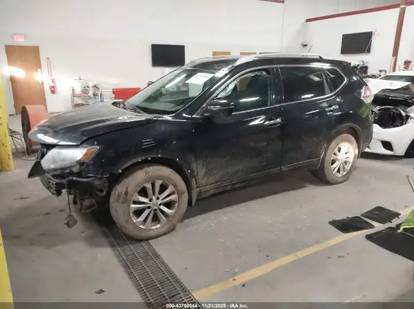5N1AT2MT1GC884353 2016 NISSAN ROGUE - Image 2