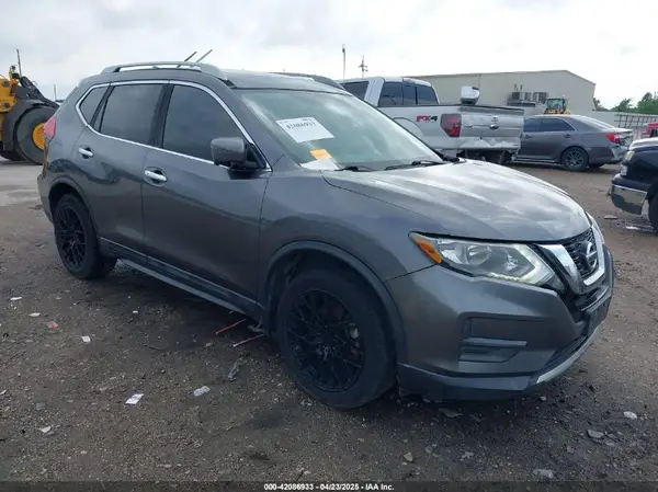 5N1AT2MT1HC741405 2017 NISSAN ROGUE - Image 1