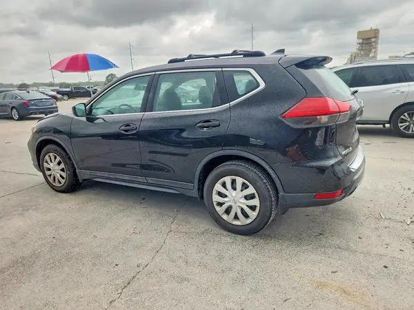 5N1AT2MT1HC744448 2017 NISSAN ROGUE - Image 2