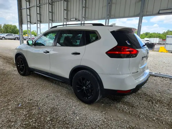 5N1AT2MT1HC756079 2017 NISSAN ROGUE - Image 2