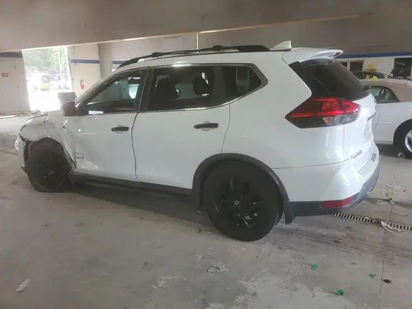 5N1AT2MT1HC756101 2017 NISSAN ROGUE - Image 2