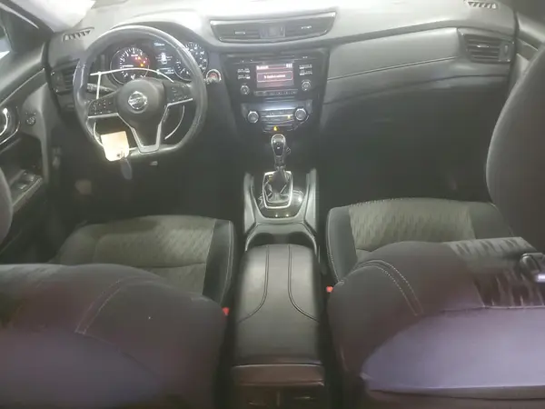 5N1AT2MT1HC756101 2017 NISSAN ROGUE - Image 8