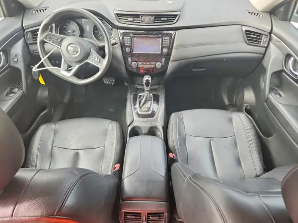 5N1AT2MT1HC760262 2017 NISSAN ROGUE - Image 8