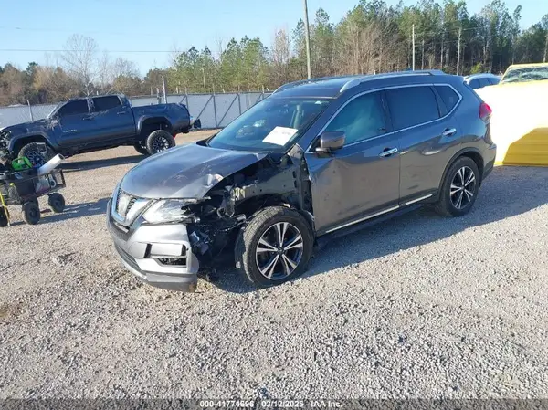 5N1AT2MT1HC760987 2017 NISSAN ROGUE - Image 2