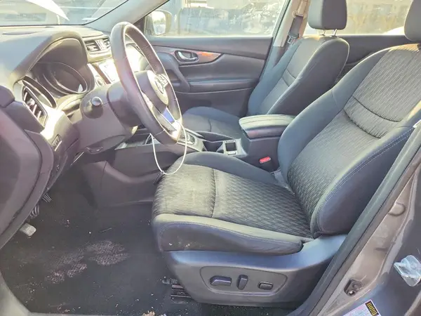 5N1AT2MT1HC764425 2017 NISSAN ROGUE - Image 8