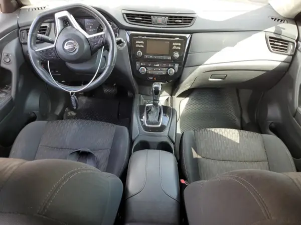 5N1AT2MT1HC764490 2017 NISSAN ROGUE - Image 8