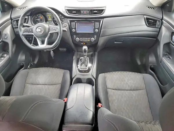 5N1AT2MT1HC768037 2017 NISSAN ROGUE - Image 8