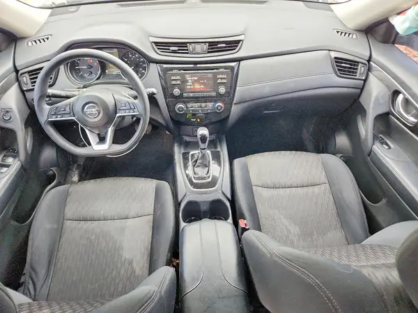 5N1AT2MT1HC772637 2017 NISSAN ROGUE - Image 8