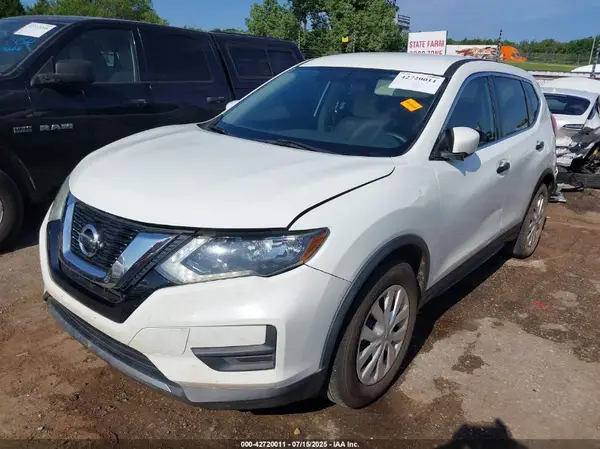 5N1AT2MT1HC785078 2017 NISSAN ROGUE - Image 2