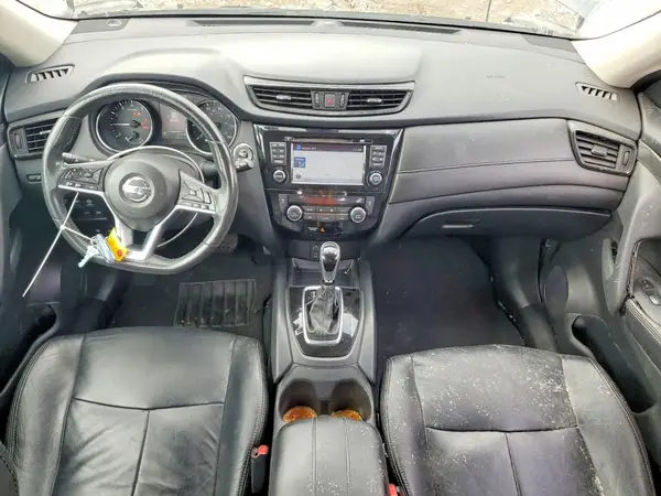 5N1AT2MT1HC799515 2017 NISSAN ROGUE - Image 8