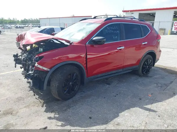 5N1AT2MT1HC804602 2017 NISSAN ROGUE - Image 2