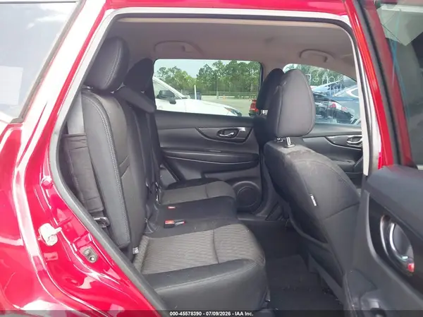 5N1AT2MT1HC804602 2017 NISSAN ROGUE - Image 8