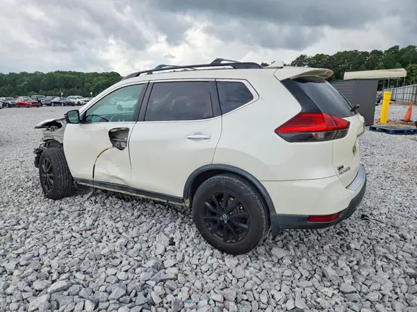 5N1AT2MT1HC807760 2017 NISSAN ROGUE - Image 2