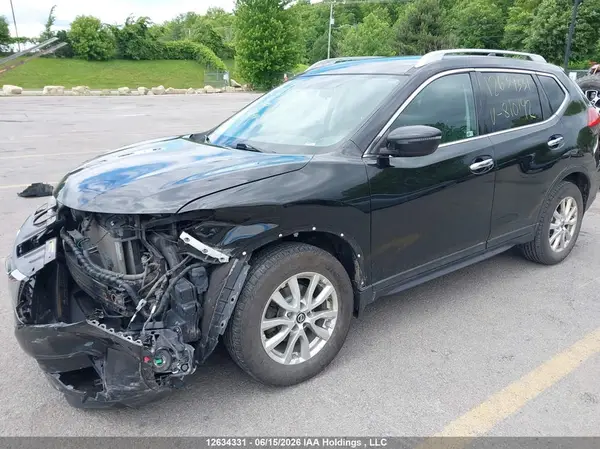 5N1AT2MT1HC810142 2017 NISSAN ROGUE - Image 2